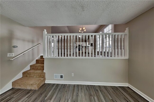 Photo - 1965 Racquet Club Cir NW