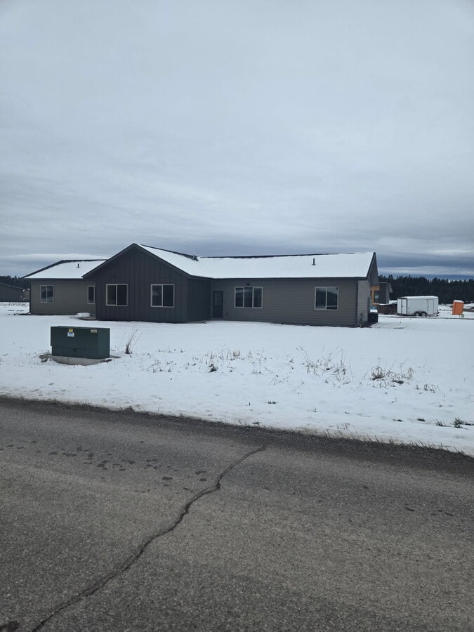 Photo - 1522 Trumble Creek Rd