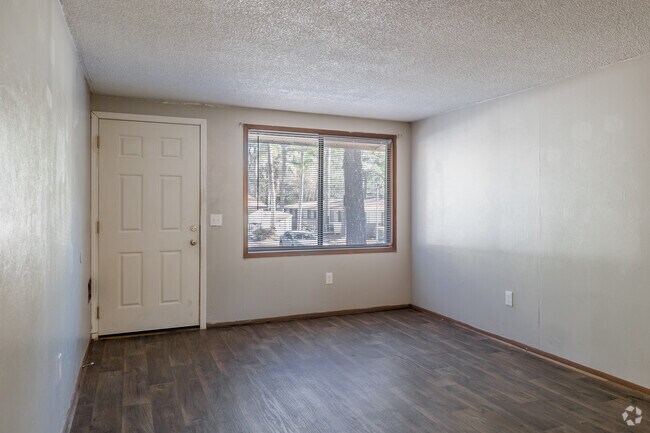 2BR, 1BA - 864SF - Living Room