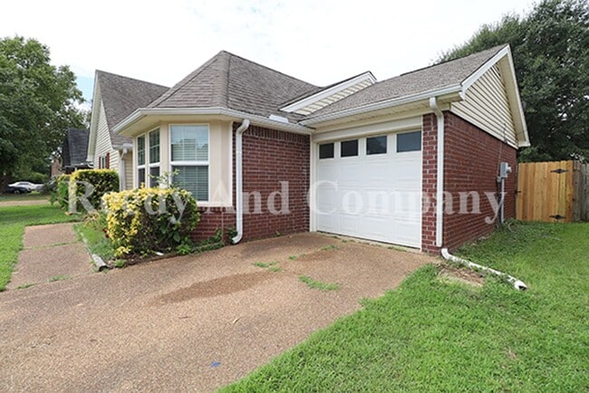Photo - 5961 Kentwood Dr