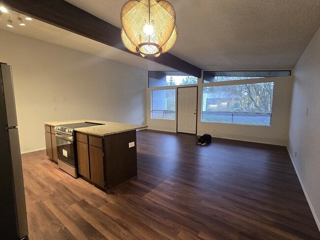 Photo - 17617 Linden Ave N Unit 17617