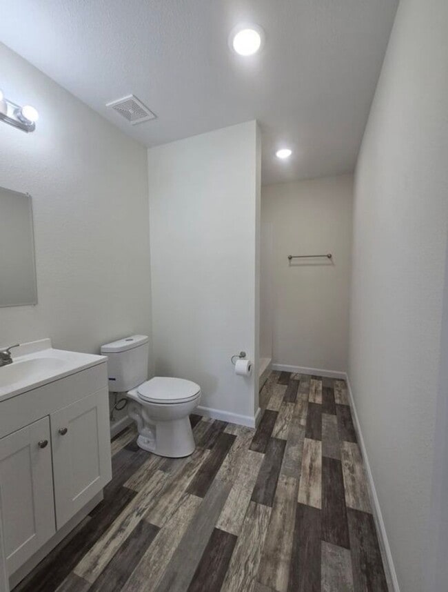 Photo - New 4 Bed / 3 bath in Pocahontas Available...