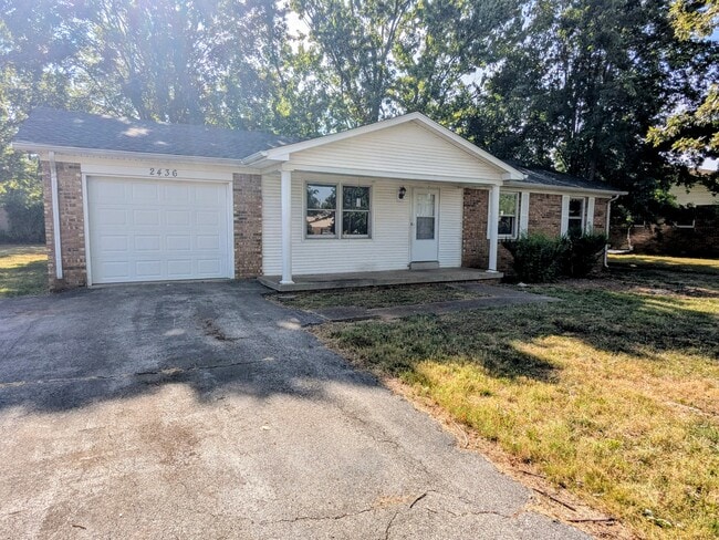Building Photo - 2436 Thoroughbred Dr Rental