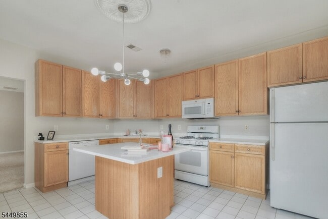 408 Kensington Ln