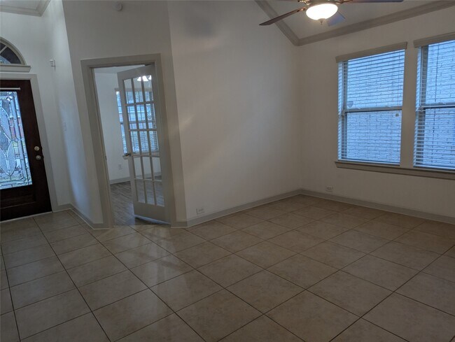 Photo - 3651 Raintree Village Dr