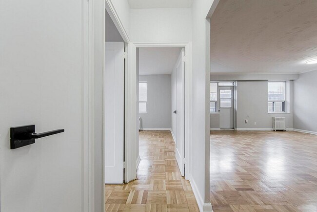 Photo - The Imperial