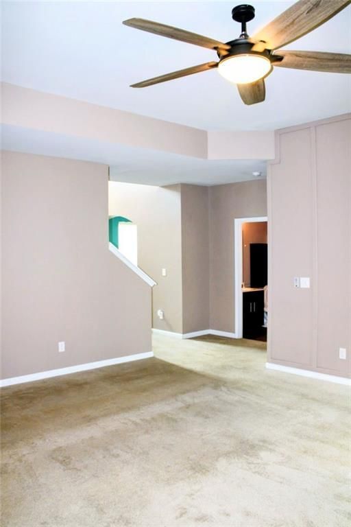 Photo - 30 Hillside Oak Ln