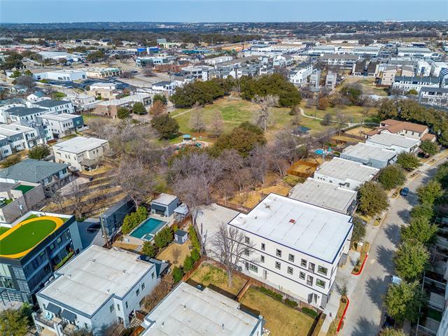 Photo - 408 Foch St Unit 202