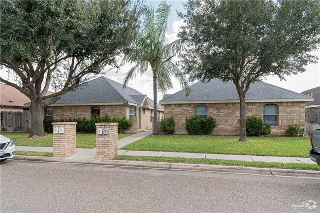 Building Photo - 1908 Bahamas Dr Unit 3 Rental