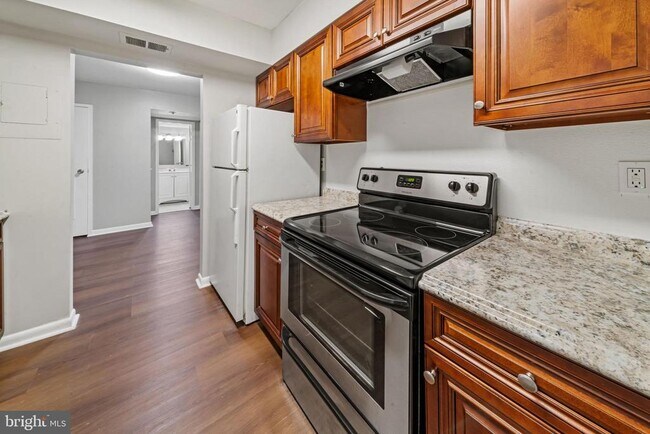 Photo - 6934 Hanover Pkwy Unit 402