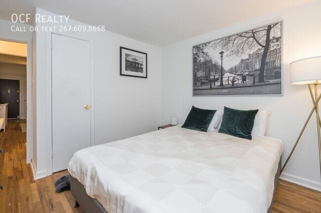 Photo - 1413 Lombard St Unit 2R