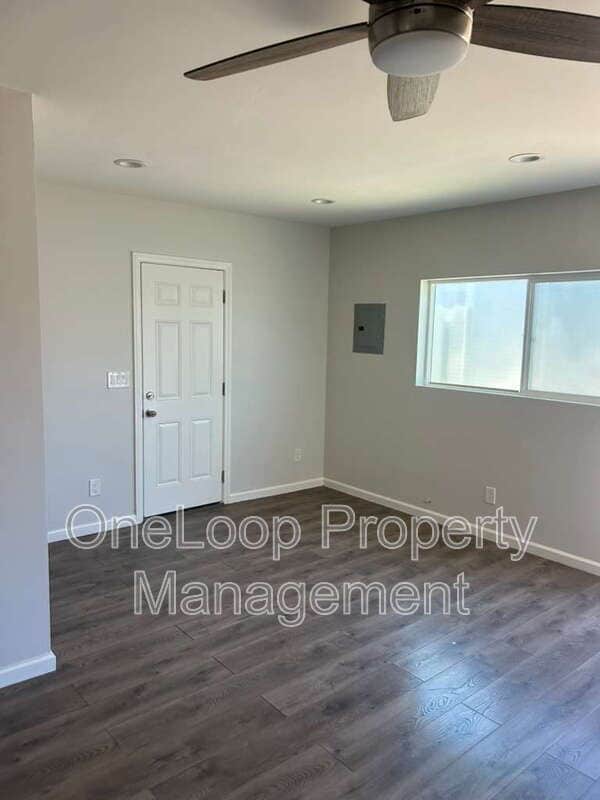 Photo - 1223 Division St