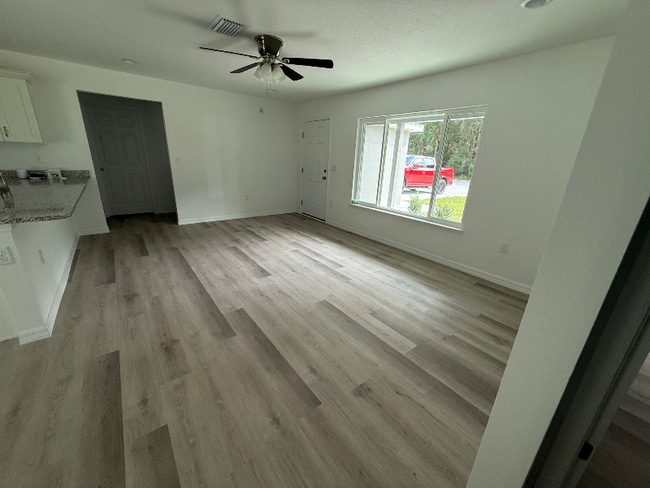 Photo - 20661 SW Marine Blvd