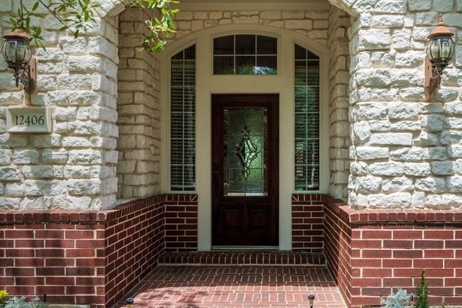 Photo - 12406 Santiago Cove Ln