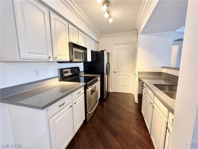 Photo - 1150 N Buffalo Dr Unit 2011