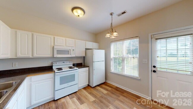 Photo - 5545 Seths Dr