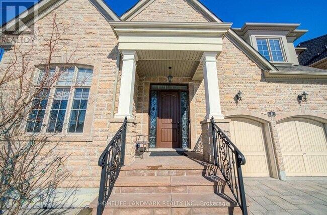 Photo - 6 Stollery Pond Cres