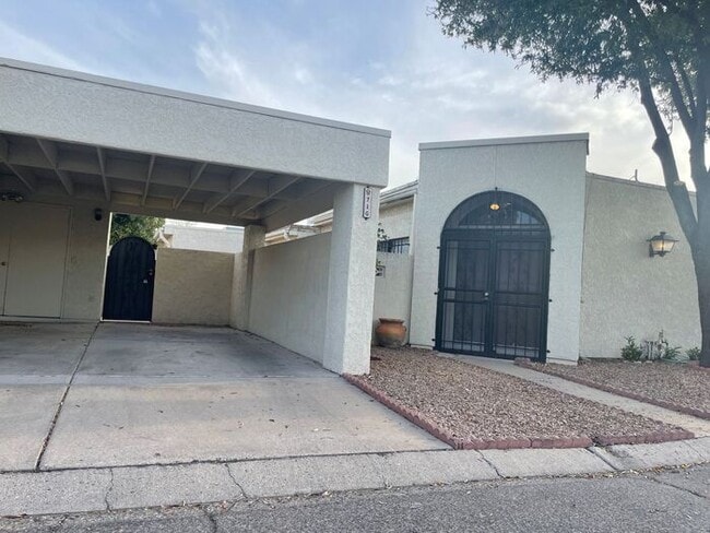 Building Photo - Well desired 2Bdm 2Ba home, available now!