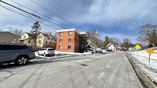 Photo - 6631 Chester Ave Unidad 3