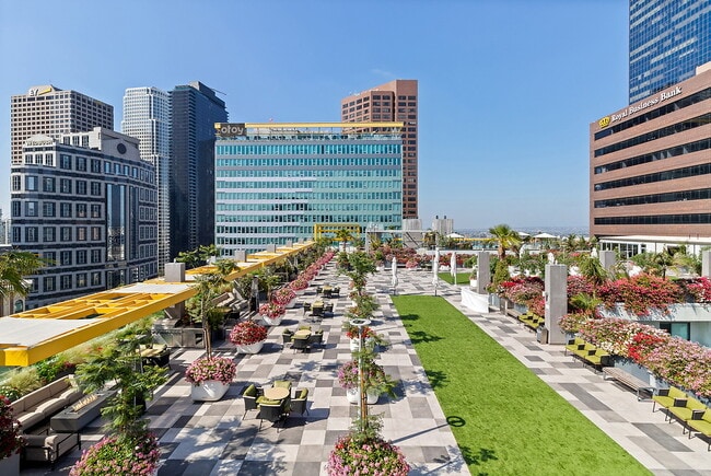 Photo - Skylux on Wilshire