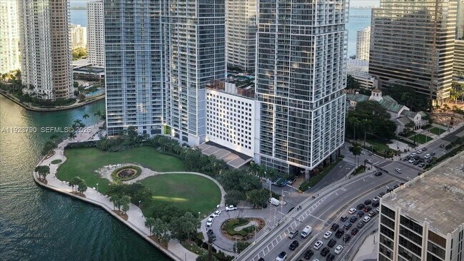 Building Photo - 465 Brickell Ave Unit 3804