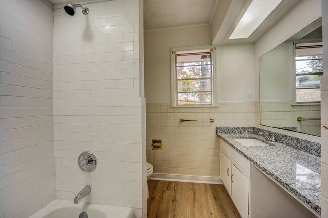 Photo - Freshly Updated 3 Bedroom House