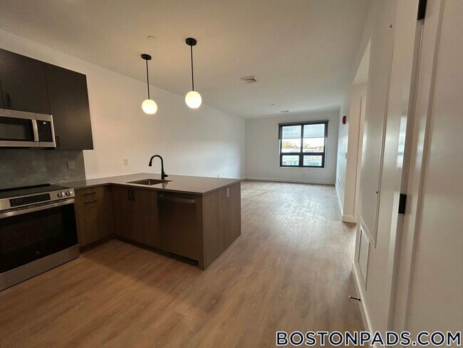 Photo - 199 Gardner St Unit 418