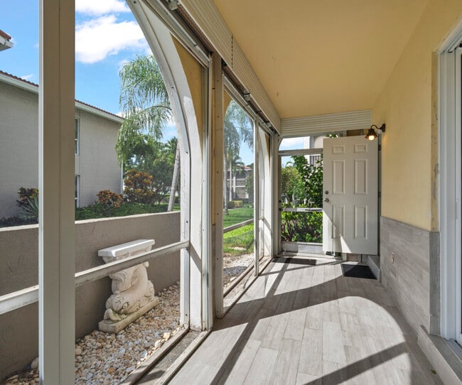 Photo - 250 NE 20th St Unit 108N