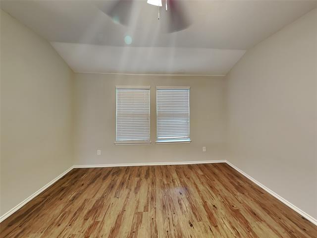 Photo - 3025 Iris Dr