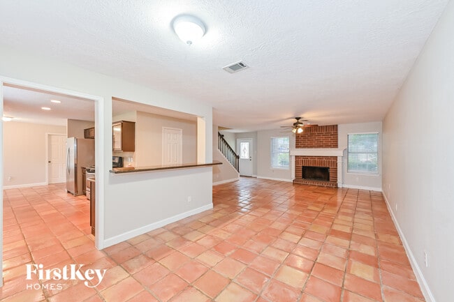 Photo - 1402 Green Tree Dr