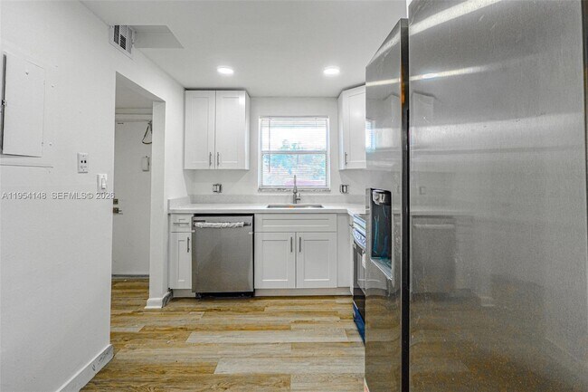 Photo - 5100 SW 64th Ave Unit 106