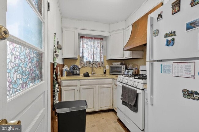 Photo - 1617 S Newkirk St