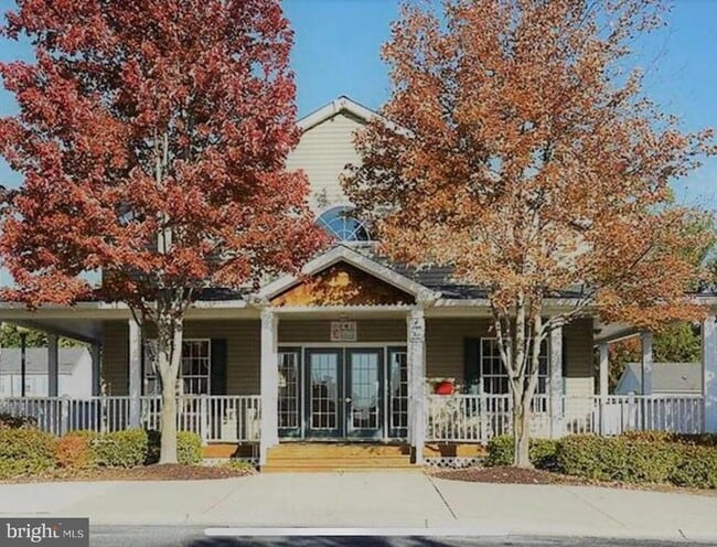Photo - 7324 Willow Glen Way