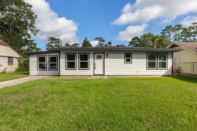 Building Photo - 5260 Landry Ln