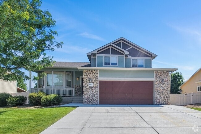 Building Photo - Charming 3 beds 2.5 baths in Firestone Rental