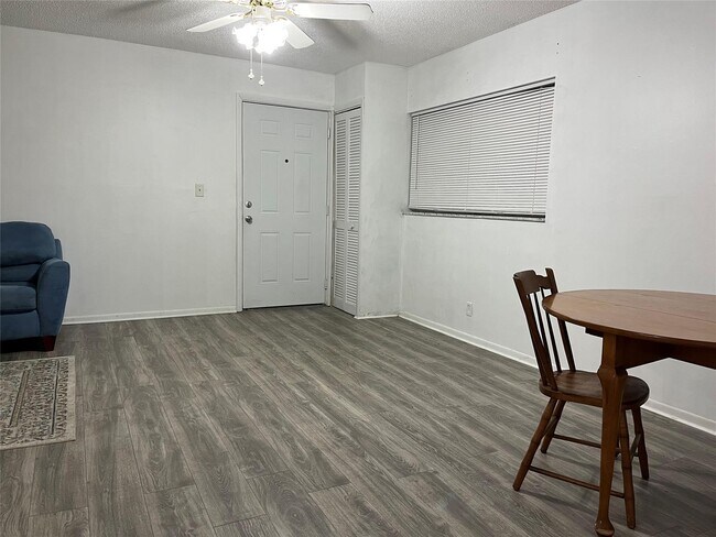 Photo - 4135 NW 88th Ave Unit 201