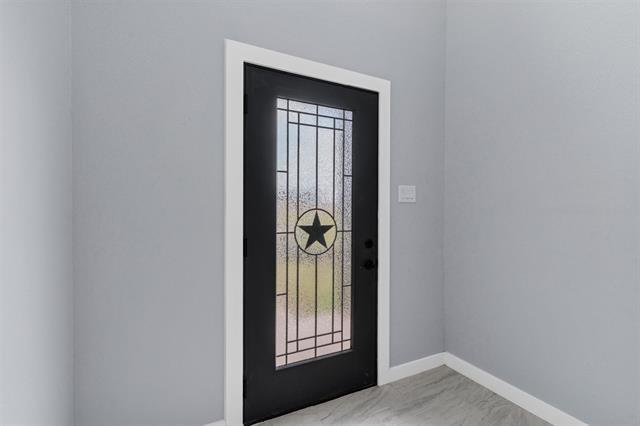 Photo - 588 Highview Ct