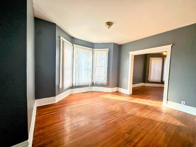 Photo - 10921 S Wabash Ave Unit 1