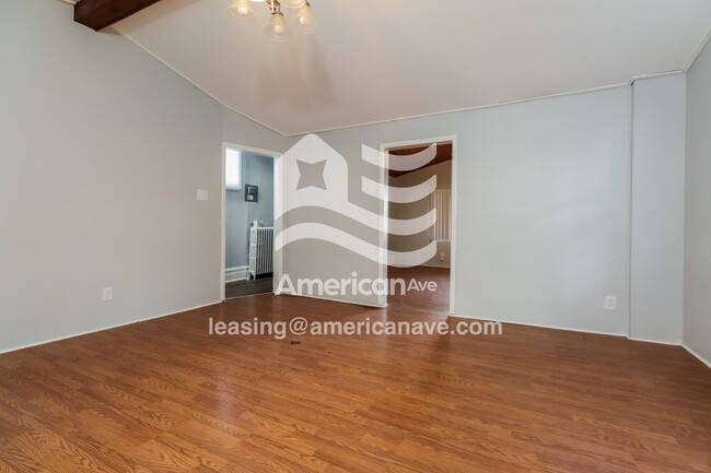 Photo - 411 Walter St