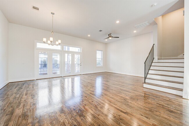 Photo - 1605 Colorado St