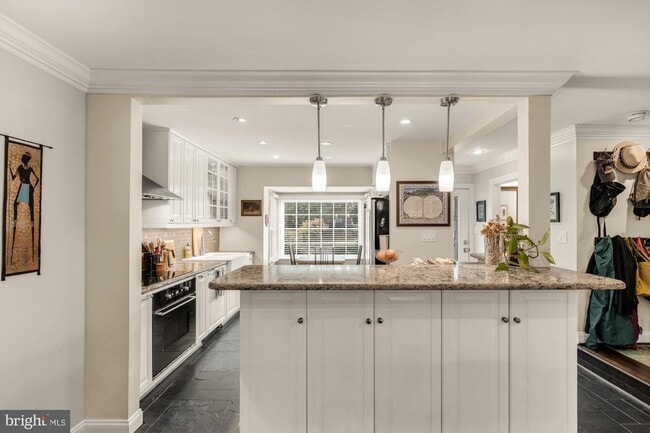 Photo - 4017 16th St NW