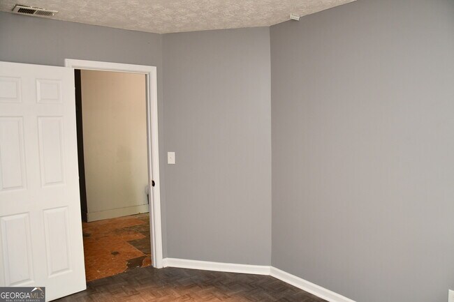 Photo - 5932 Homestead Cir