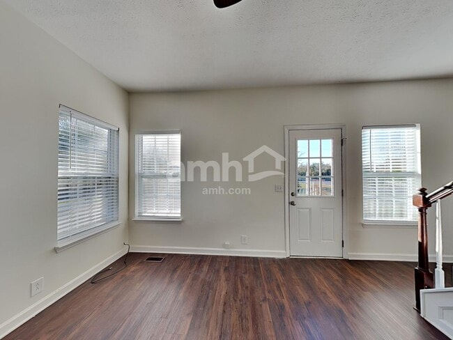 Photo - 2805 River Bend Dr