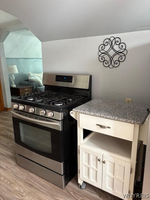 Photo - 1997 Hertel Ave