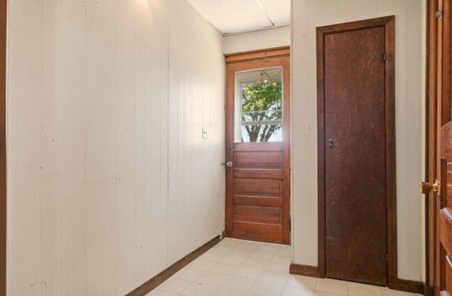 Photo - 13979 Fedora Rd