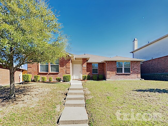 Photo - 2749 Ingram Cir