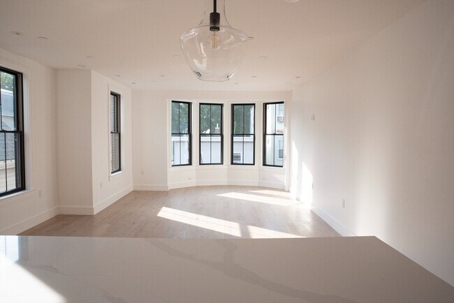 Photo - 57 Saratoga St Unidad 4