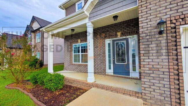1746 Ellie Piper Cir