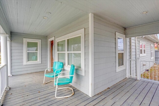 Photo - 805 W Owings St