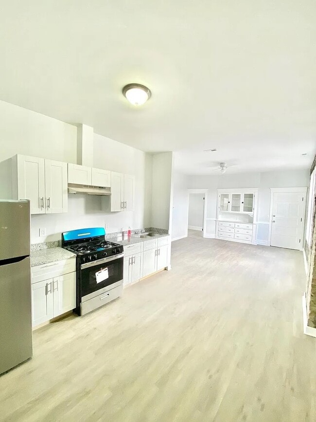 Photo - 2238 S Homan Ave Apartment Unit 2R